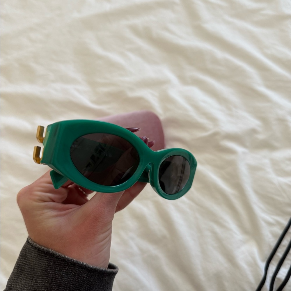 MIU MIU 11WS Green Sunglasses - Picture 2 of 7